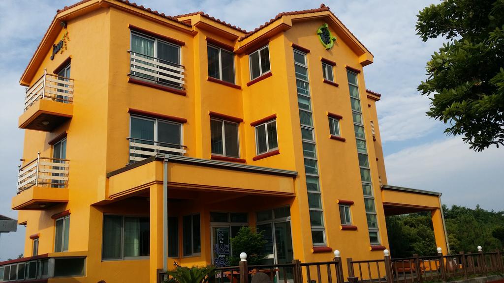 A Pousada Jun House Jeju Exterior foto