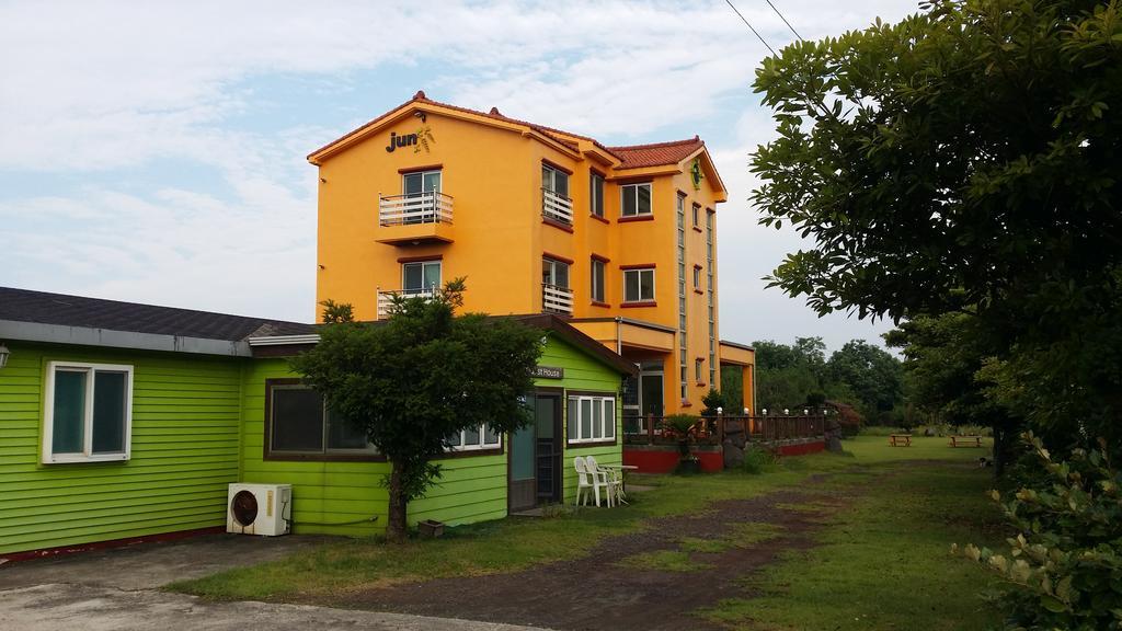 A Pousada Jun House Jeju Exterior foto
